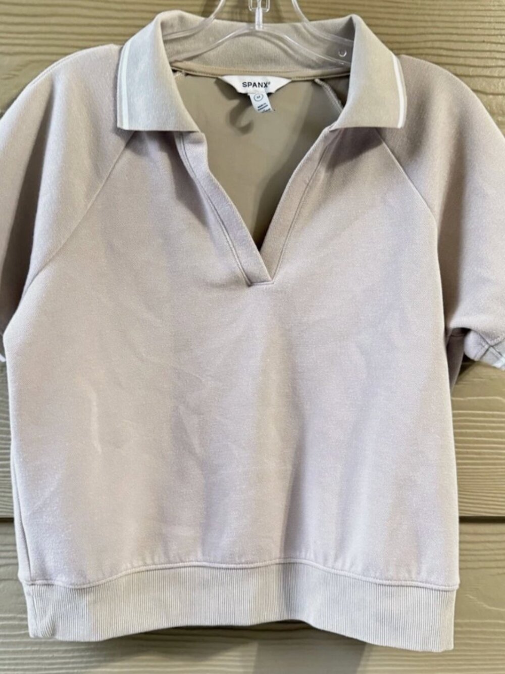SPANX Women's AirEssentials Pique Polo Taupe Short Sleeve Collared Top Size M - Picture 4 of 8